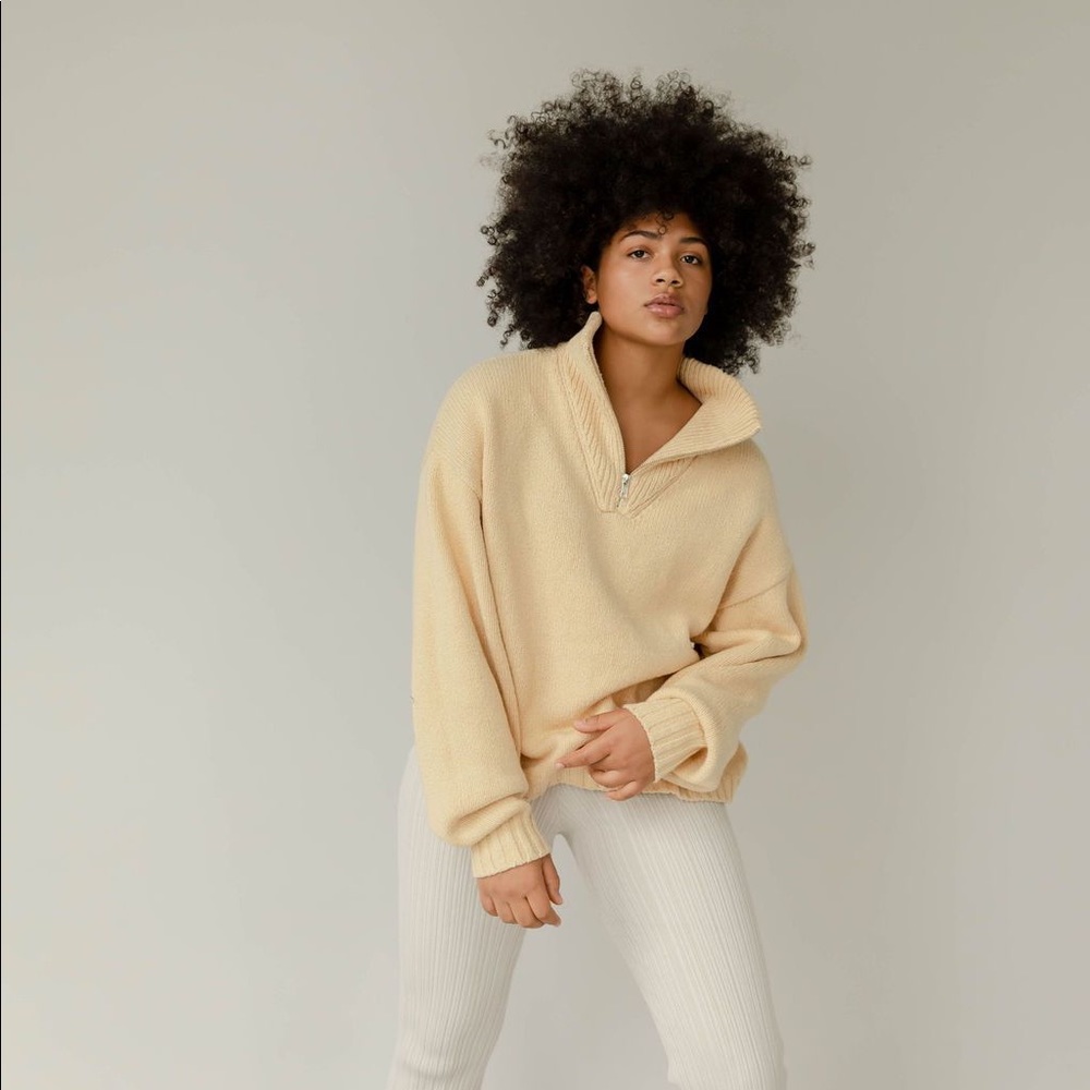 DISO - James Street Co Moa Half-Zip in Butter